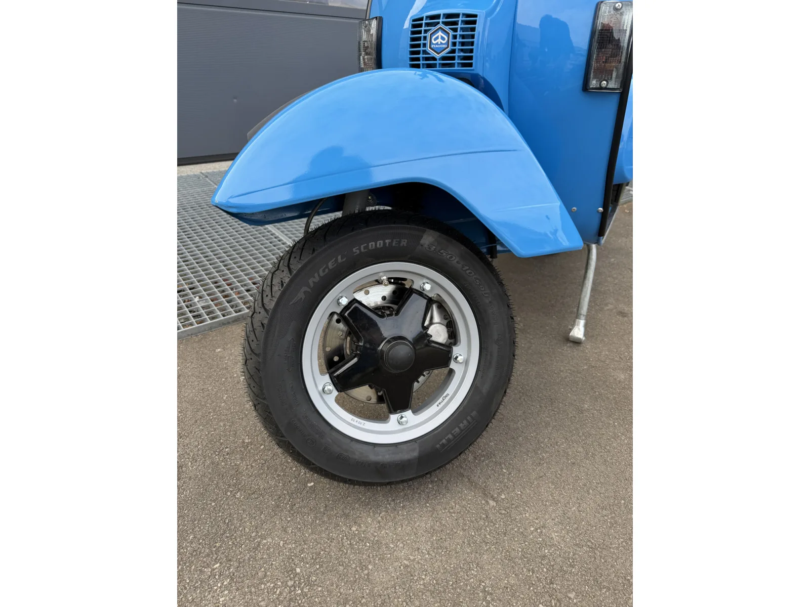 Vespa PX 125 - Photo 1