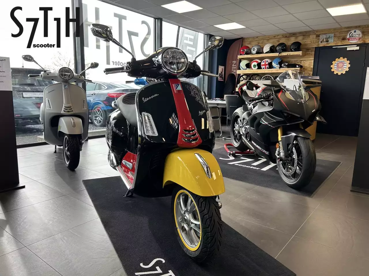 Vespa GTS 310 Mickey Mouse Disney Edition GAS - Photo 1