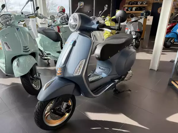 Vespa Primavera 50 OFFICINA 8 - Photo 1