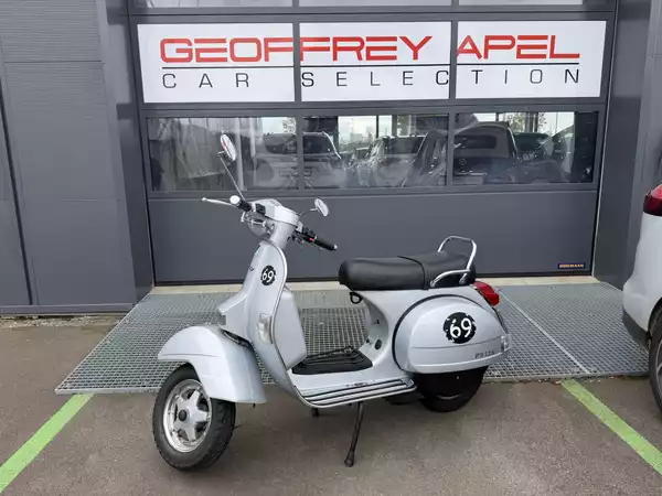 Vespa PX 125 - Photo 1