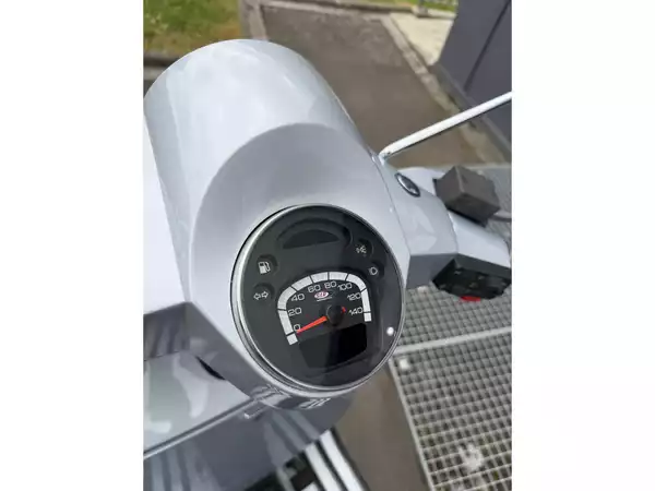 Vespa PX 125 - Photo 3