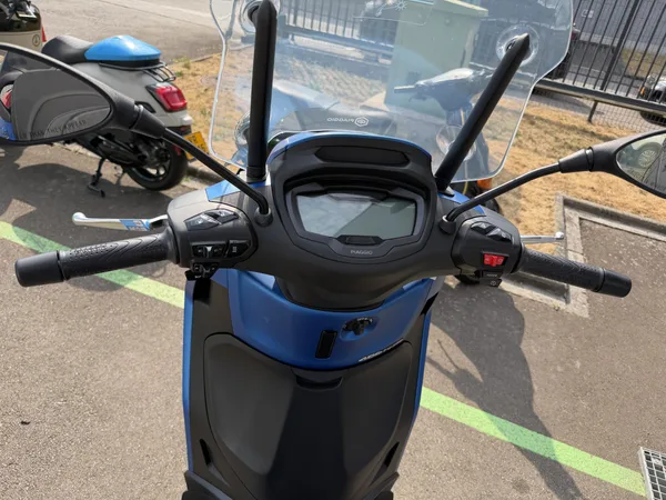 Piaggio Beverly 400 S - Photo 3