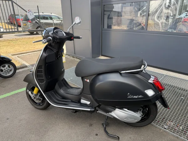 Vespa GTS 300 SuperTech - Photo 3