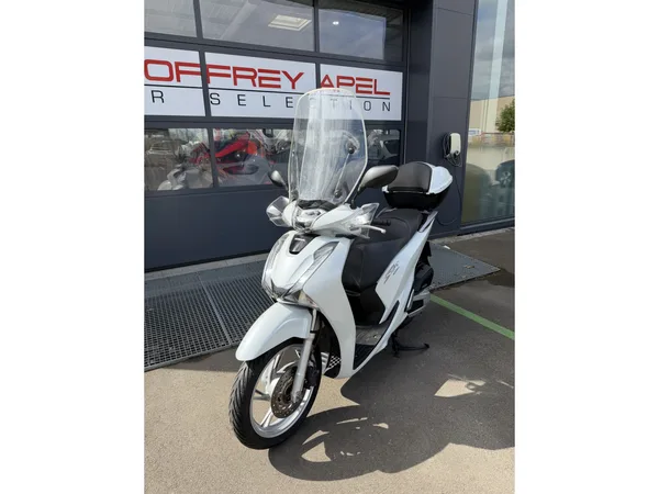 Honda SH 125 - Photo 2