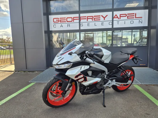 Aprilia RS 457 - Photo 1