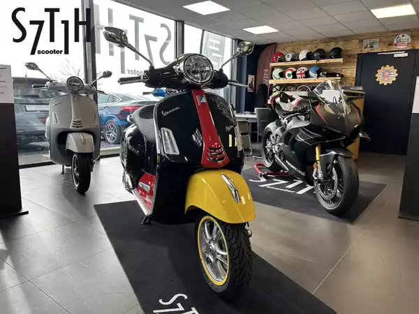 Vespa GTS 310 Mickey Mouse Disney Edition GAS - Photo 2