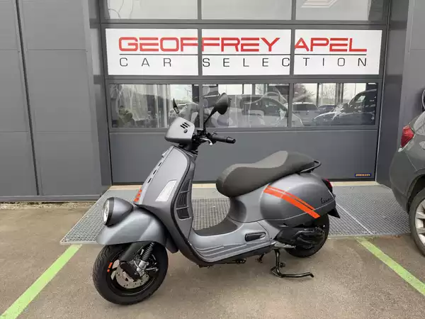 Vespa GTV 310 - Photo 1