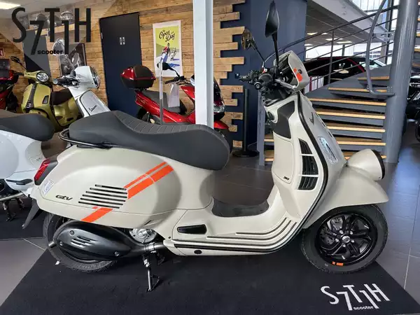 Vespa GTV 310 - Photo 1