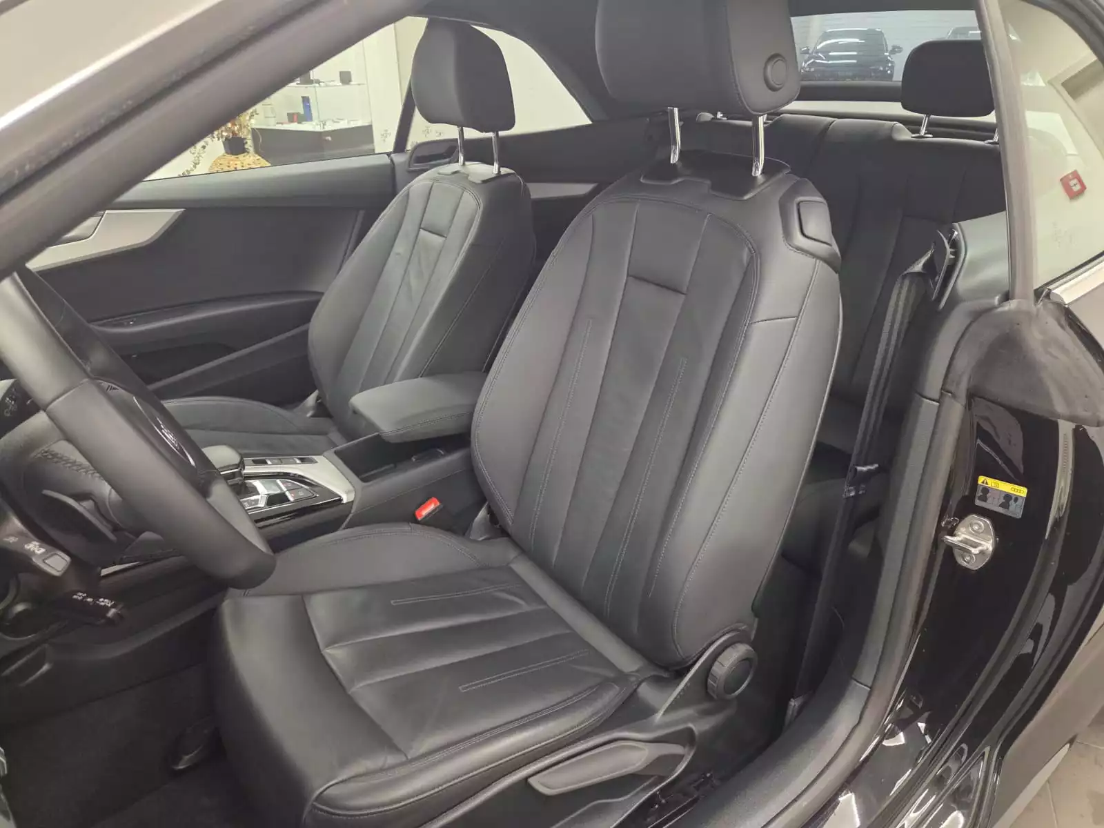 Audi A5 Cabriolet S line TDI 204 CH / 150 KW S tronic - Photo 1