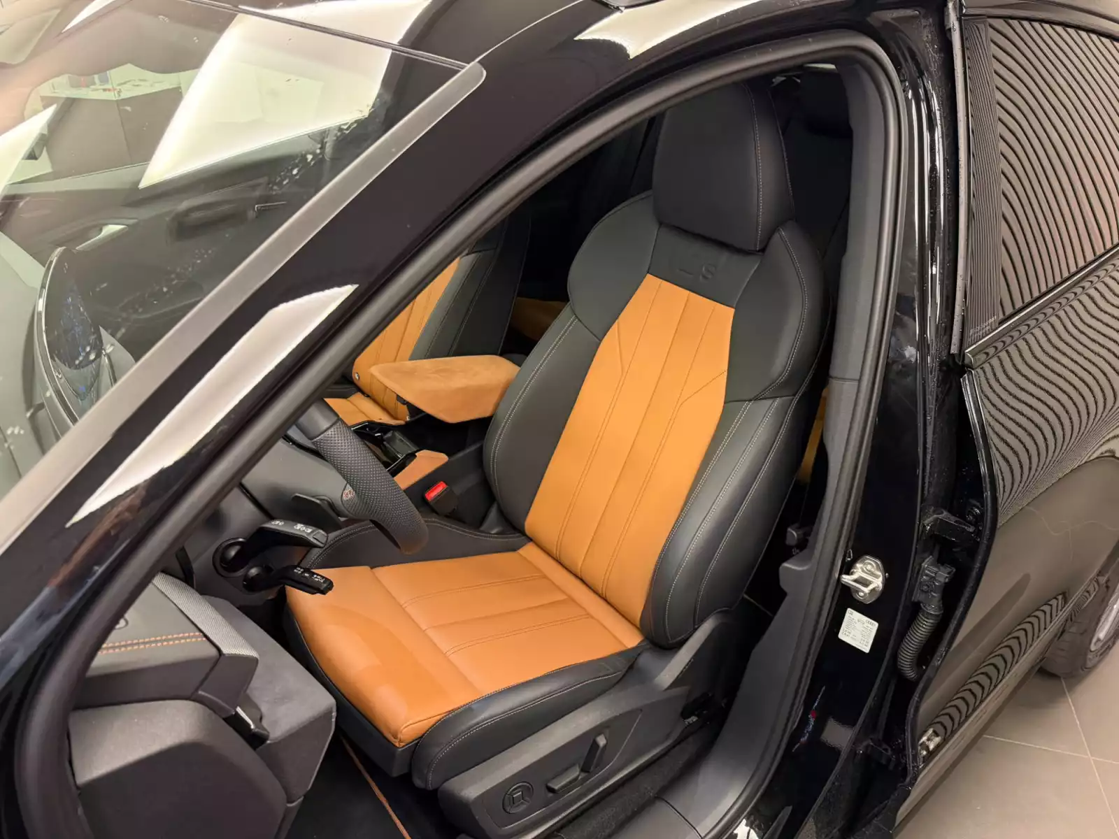 Audi SQ6 e-tron Sportback 490 CH / 360 kW - Photo 1