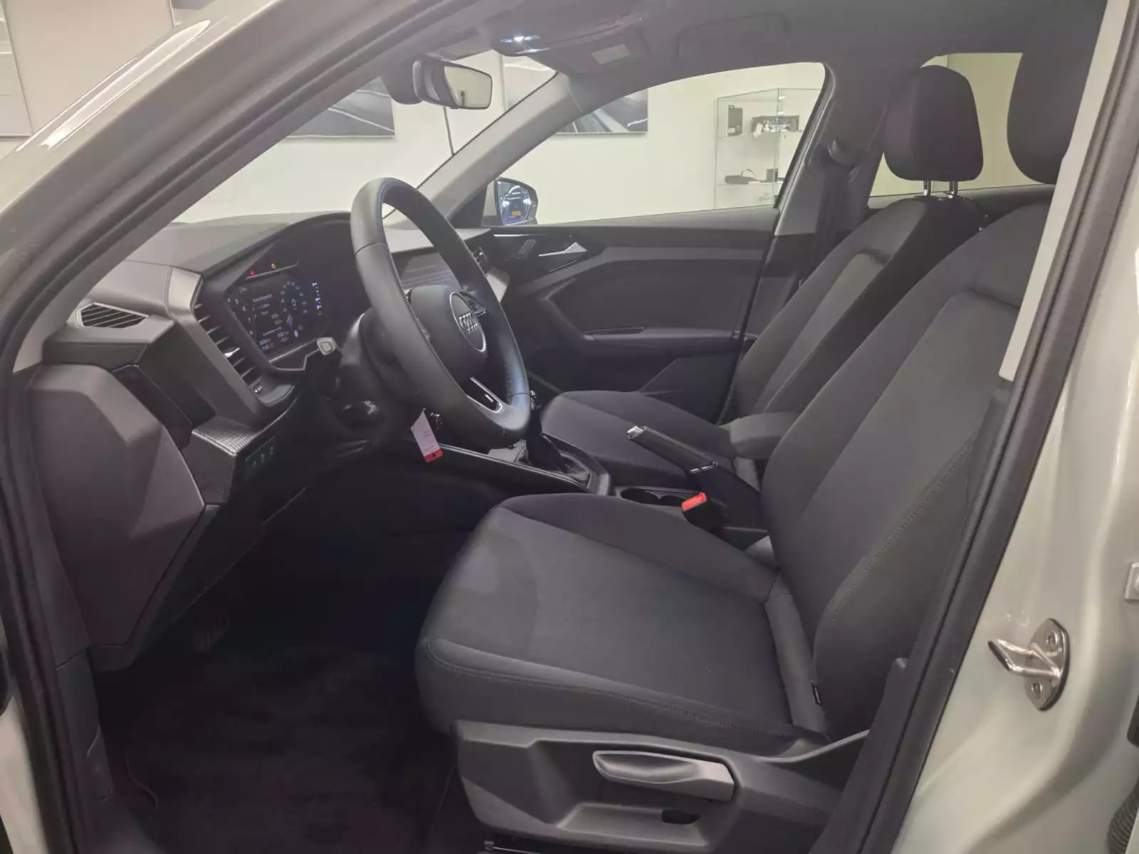Audi A1 Sportback S line 30 TFSI 116 CH / 85 kW S tronic - Photo 1