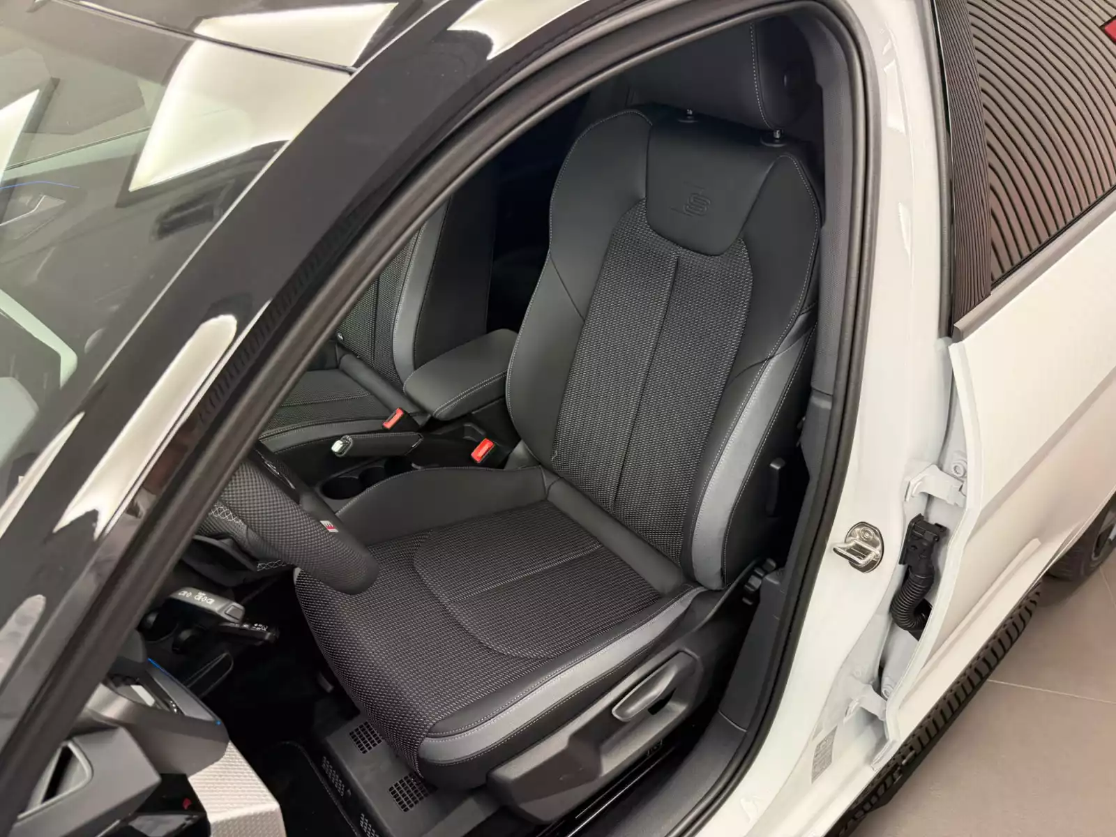 Audi A1 Sportback S line Plus 207 CH / 152 kW S tronic - Photo 1