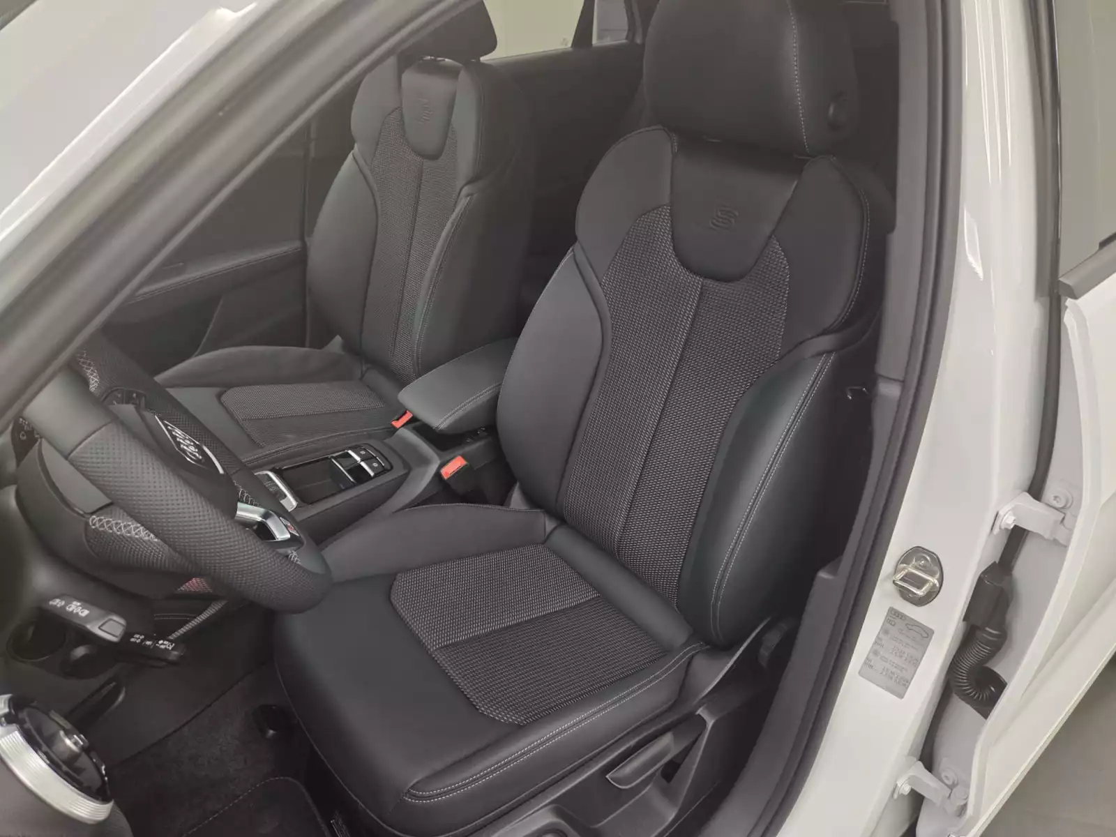 Audi SQ2 TFSI quattro 300 CH / 221 kW S tronic - Photo 1
