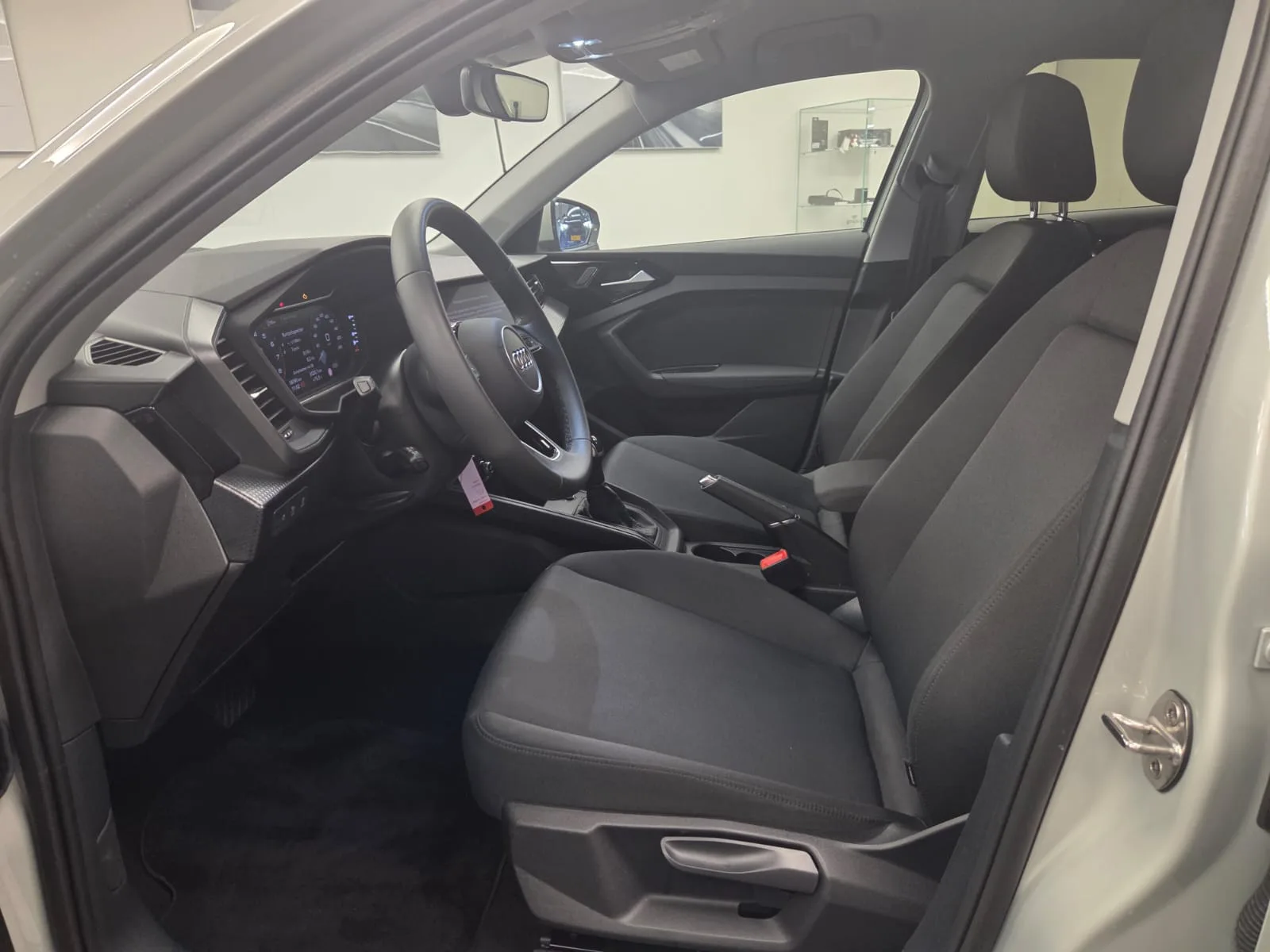 Audi A1 Sportback S line 30 TFSI 116 CH / 85 kW S tronic - Photo 1
