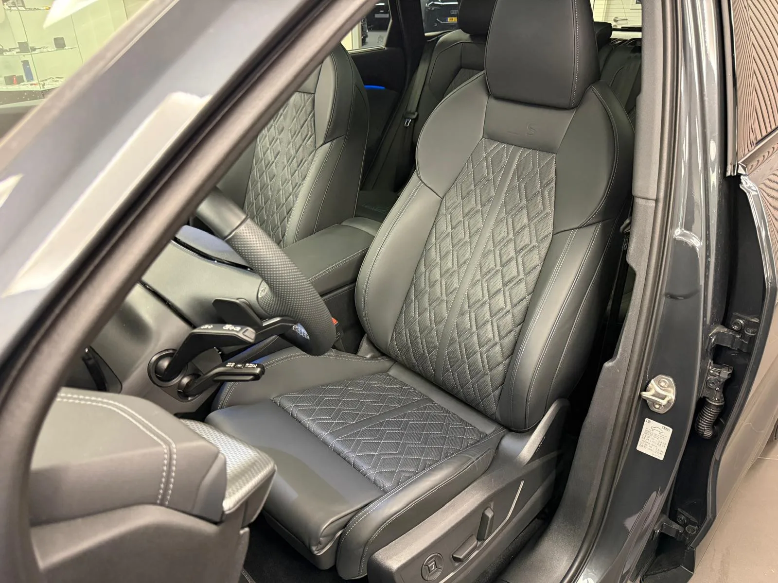 Audi SQ5 SUV 367 CH / 270 kW TFSI quattro S tronic - Photo 1