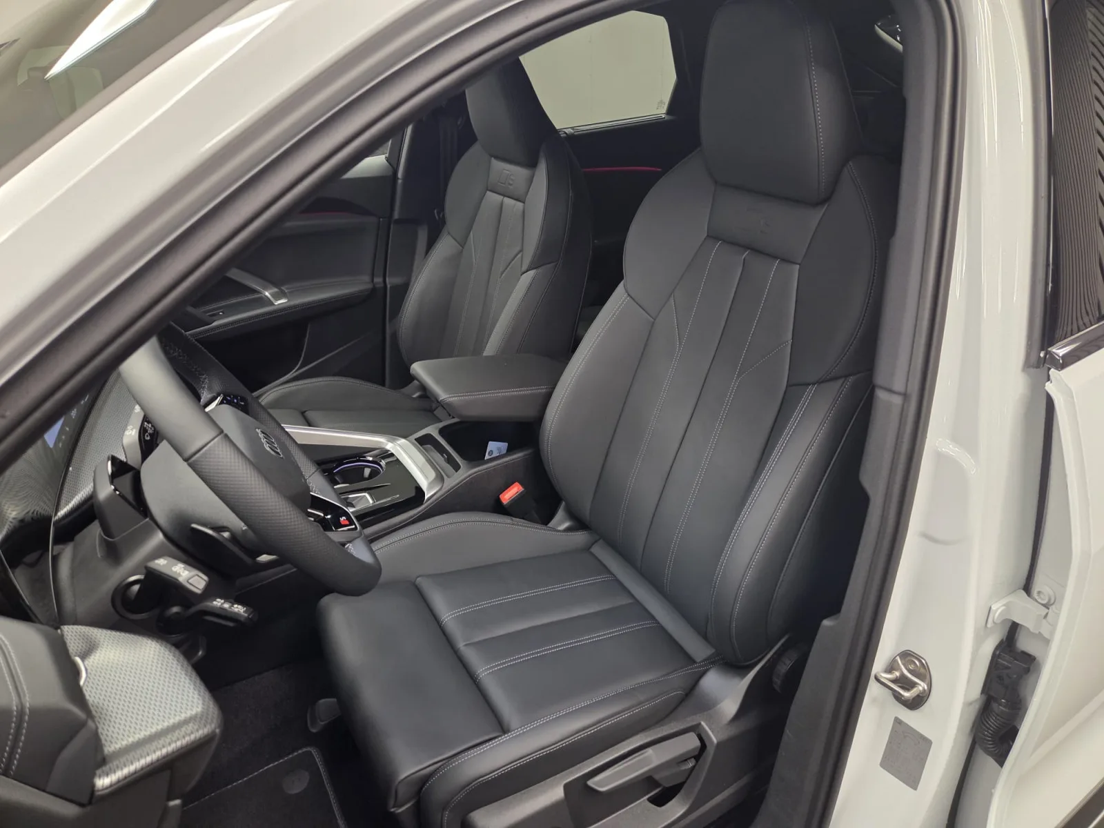 Audi Q5 Sportback S line e-hybrid quattro 299ch / 220kW S tronic - Photo 1