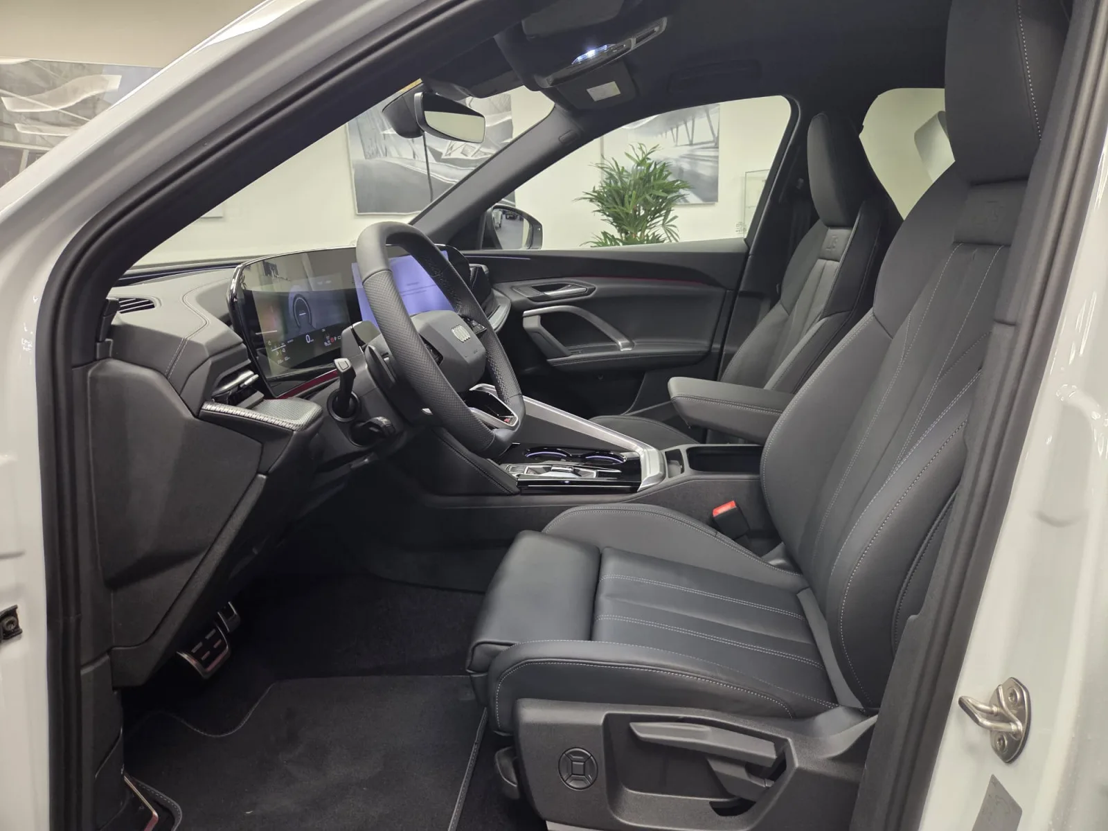 Audi Q5 Sportback S line e-hybrid quattro 299ch / 220kW S tronic - Photo 1