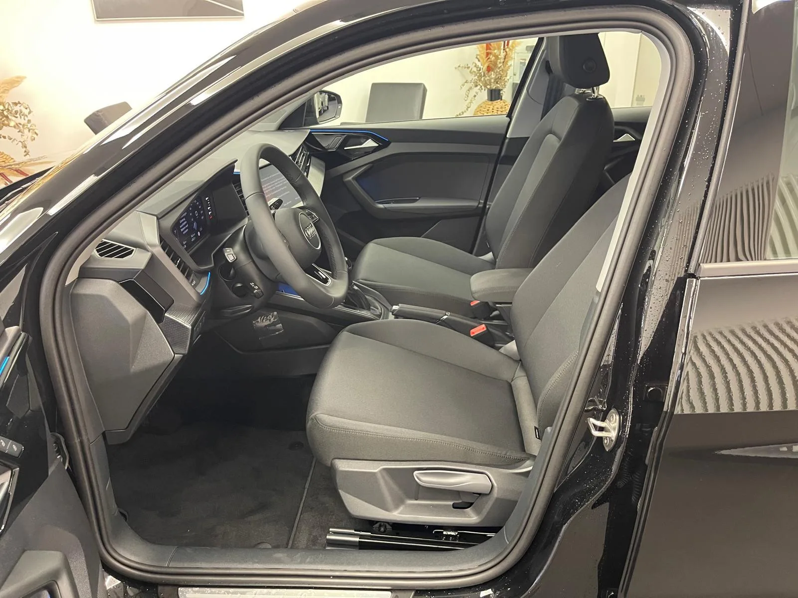 Audi A1 Sportback Advanced TFSI 95 CH / 70 kW S tronic - Photo 1