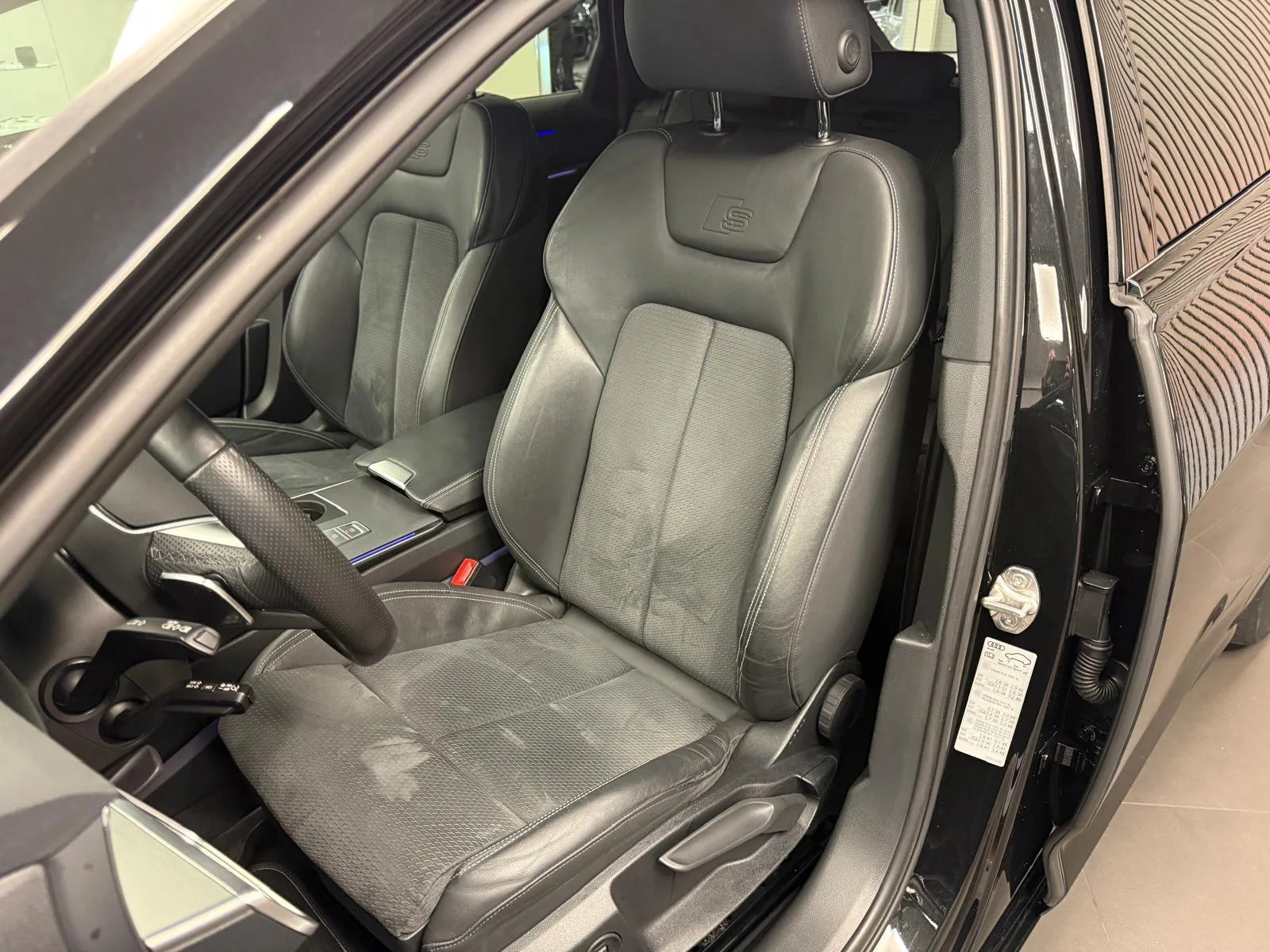 Audi A6 Avant S line 55 TFSI e quattro 367 CH / 270 kW S tronic - Photo 1