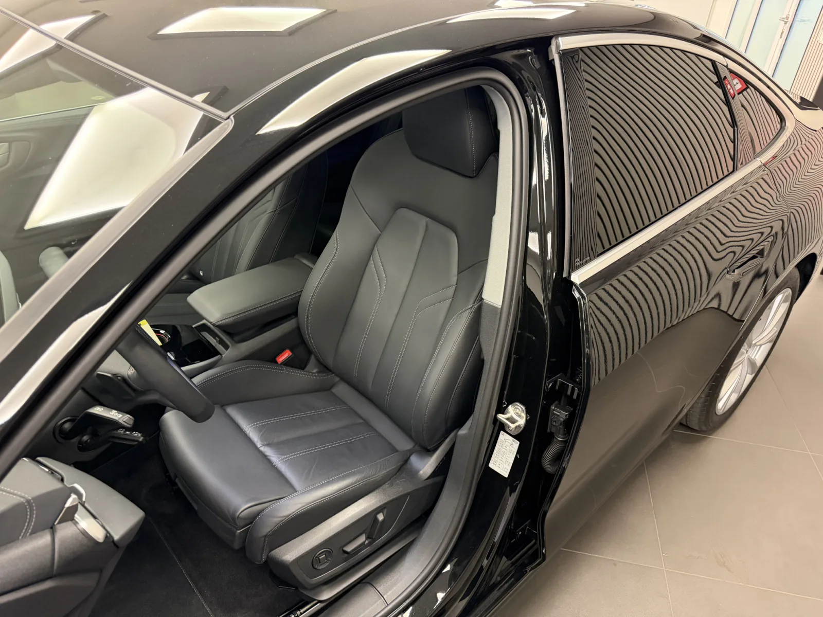 Audi A5 Berline TDI quattro 204 CH / 150 kW S tronic - Photo 1