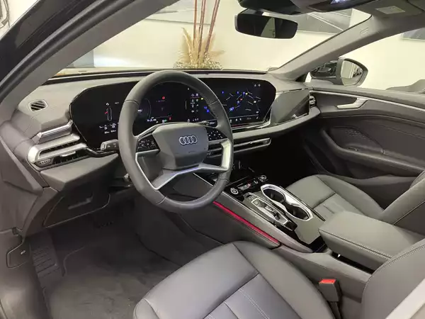 Audi A6 Avant e-hybrid 299 CH / 220 KW S tronic - Photo 3