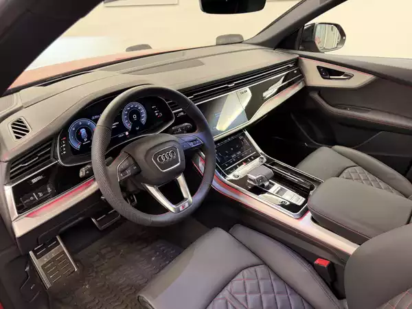 Audi Q8 TDI S line quattro 286 CH / 210 kW Titrponic - Photo 3