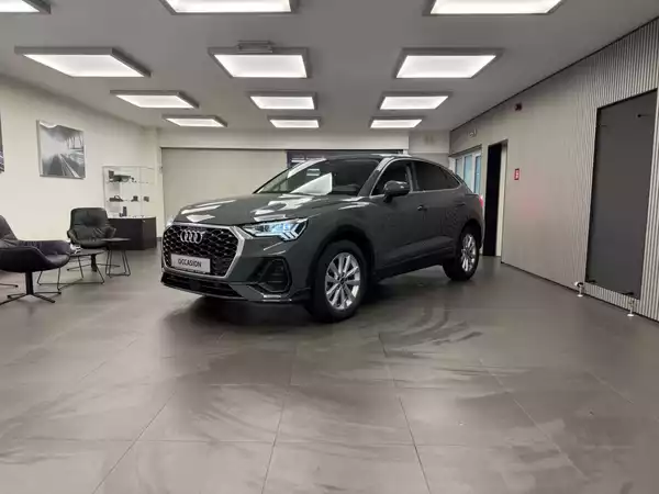 Audi Q3 Sportback 35 TDI 150ch / 110kW S tronic - Photo 1