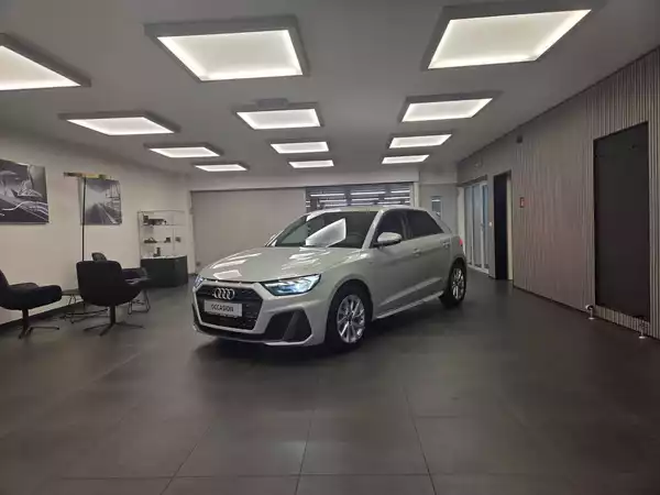 Audi A1 Sportback S line 30 TFSI 116 CH / 85 kW S tronic - Photo 1