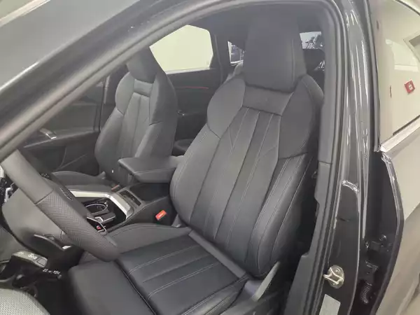 Audi Q5 Sportback S line TFSI 272 CV / 200 kW S tronic - Photo 2