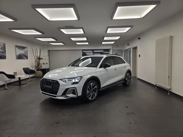 Audi A3 Allstreet S line TFSIe 204ch / 150kW S tronic - Photo 1