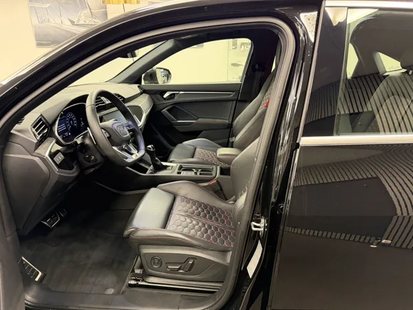 Audi RS Q3 Sportback TFSI quattro 400ch / 294kW S tronic - Photo 2