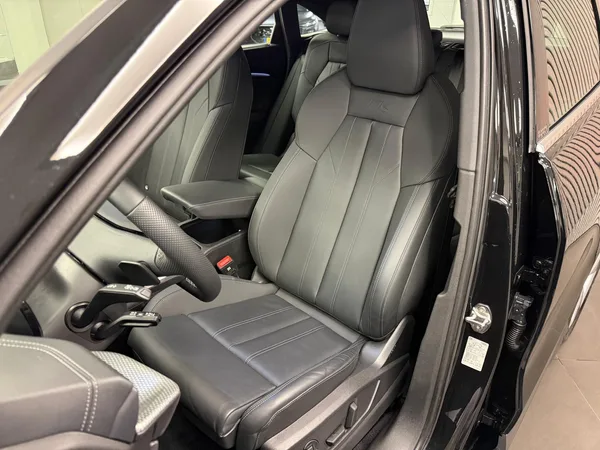Audi Q5 Sportback S line 204 CV / 150 kW TDI quattro S tronic - Photo 2