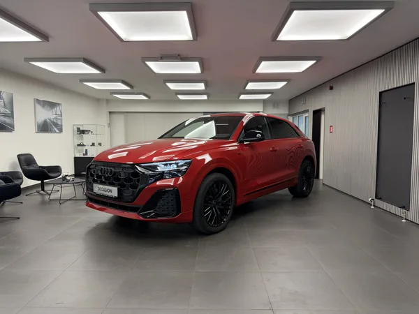 Audi Q8 TDI S line quattro 286 CH / 210 kW Titrponic - Photo 1