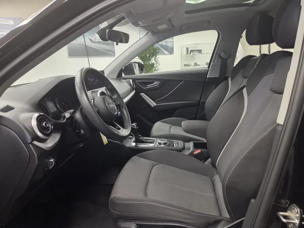 Audi Q2 Advanced 35 TFSI 150 CH / 110 kW S tronic - Photo 2