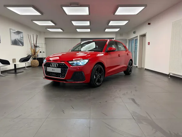 Audi A1 Sportback Advanced TFSI 95 CH / 70 kW S tronic - Photo 1