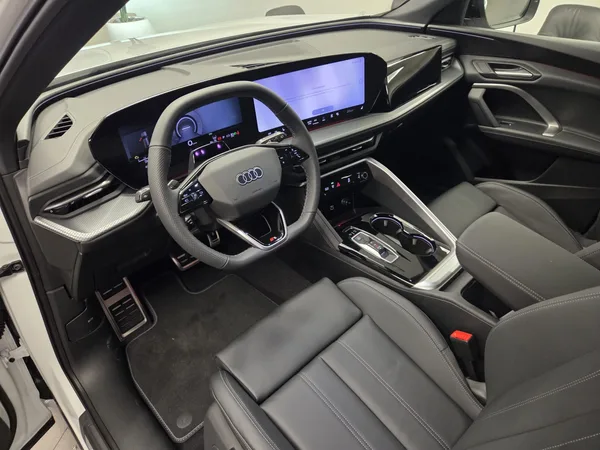 Audi Q5 Sportback S line e-hybrid quattro 299ch / 220kW S tronic - Photo 3
