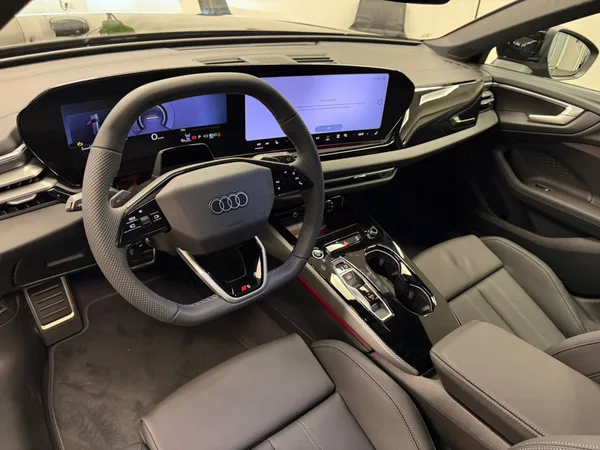 Audi A5 Avant e-hybrid S line 367 CH / 270 kW S tronic - Photo 3