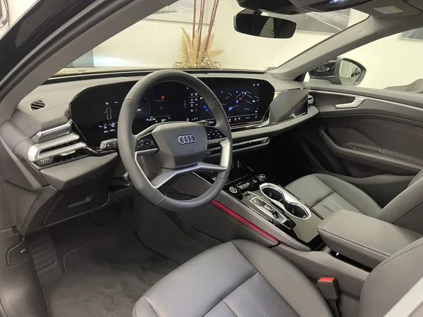 Audi A6 Avant e-hybrid 299 CH / 220 KW S tronic - Photo 3