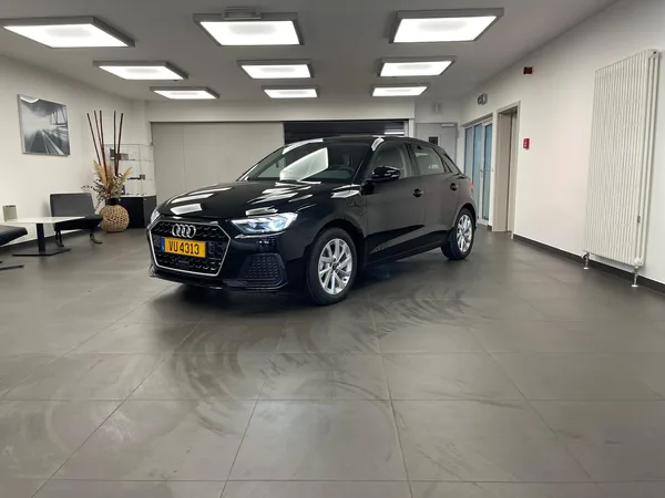 Audi A1 Sportback Advanced TFSI 95 CH / 70 kW S tronic - Photo 1