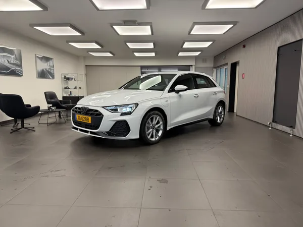 Audi A3 Sportback S line TFSI e 204 CV / 150 kW S tronic - Photo 1