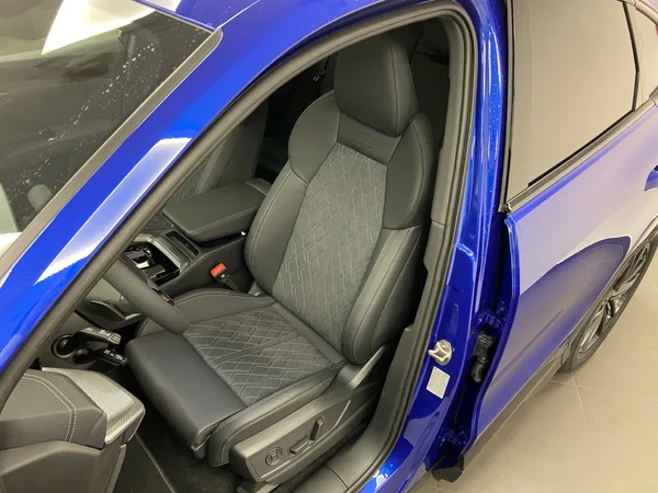Audi Q5 Sportback e-hybrid quattro 367 CV / 270 kW S tronic - Photo 2