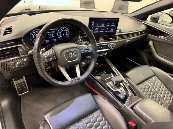 Audi RS4 Avant 2.9 TFSI quattro 450 CV / 331 kW tiptronic - Photo 3