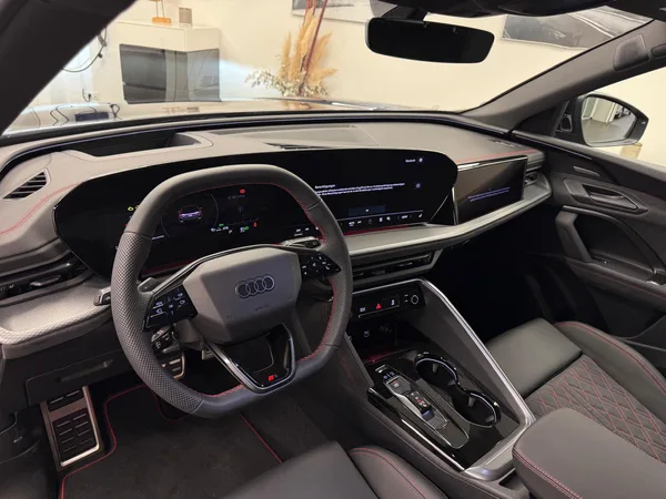 Audi Q5 Q5 SUV S-Line 204 CV / 150 KW TFSI quattro S tronic - Photo 3