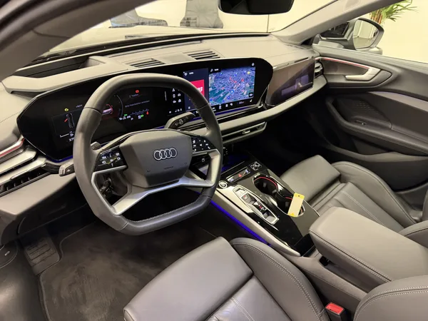Audi A5 Berline TDI quattro 204 CH / 150 kW S tronic - Photo 3