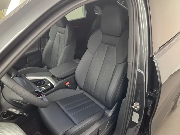Audi Q5 Sportback S Line 204 CV / 150 KW TFSI quattro S tronic - Photo 2