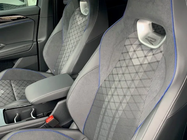 Volkswagen Tiguan R-LINE BLACK STYLE 1.5 eHYBRID 177CV DSG6 - Photo 1