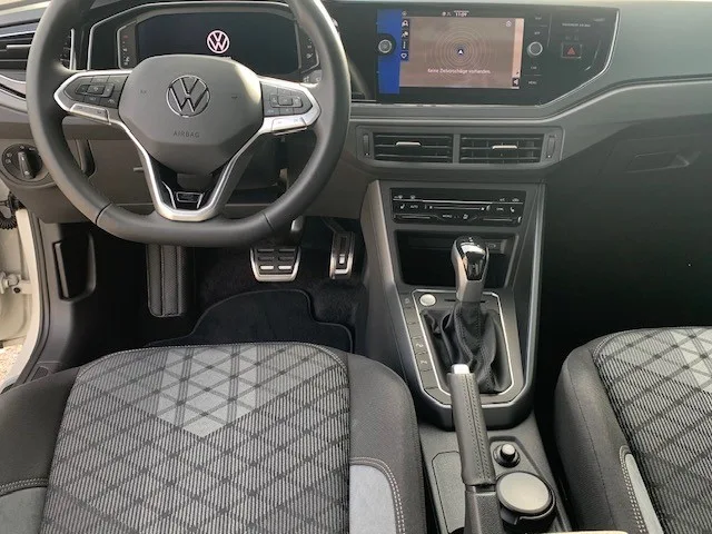 Volkswagen Polo R-LINE 1.0TSI 116CV DSG7 - Photo 1