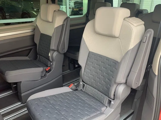 Volkswagen T7 Multivan NEW 2.0TDI 150CV LIFE CP DSG7 - Photo 1