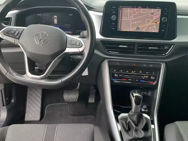 Volkswagen T-Roc LIFE 1.5TSI 150CV DSG7 - Photo 2