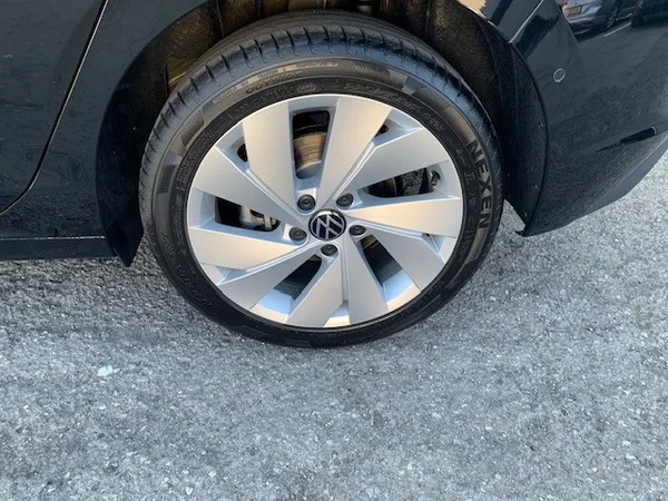 Volkswagen Golf LIFE 1.5 eHYBRID 150CV DSG6 - Photo 3